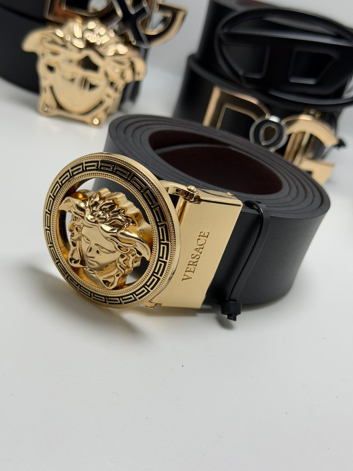 CORREA VERSACE
