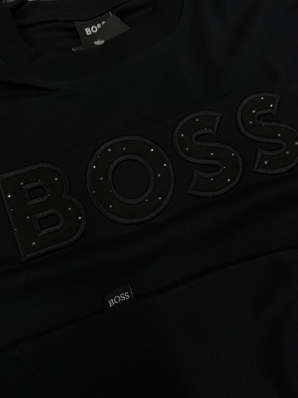 CAMISETA ALTO GRAMAJE BOSS BORDADA