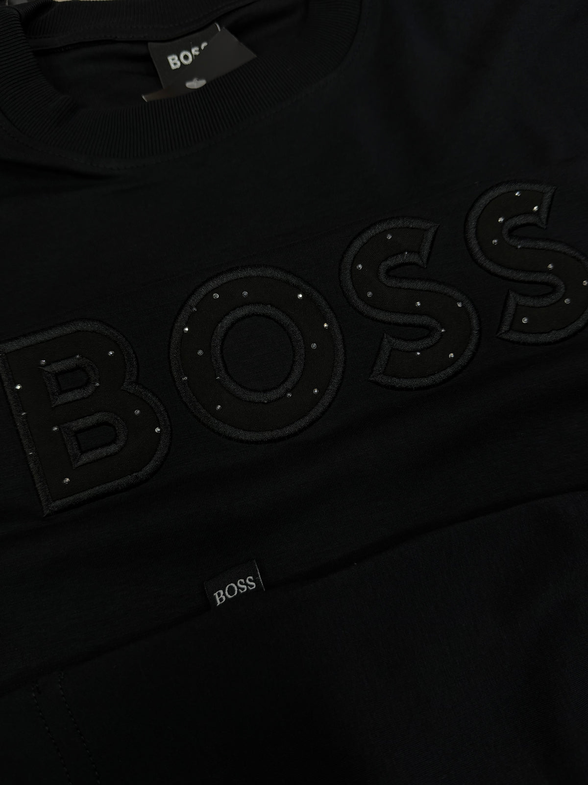 CAMISETA ALTO GRAMAJE BOSS BORDADA