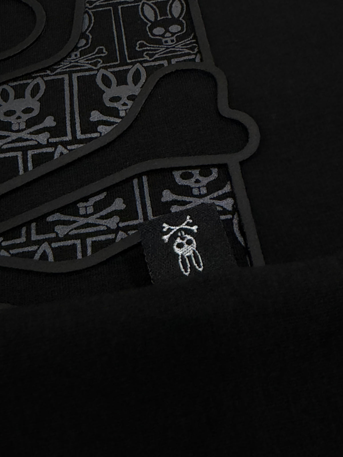 CAMISETA ALTO GRAMAJE BUNNY BLACK