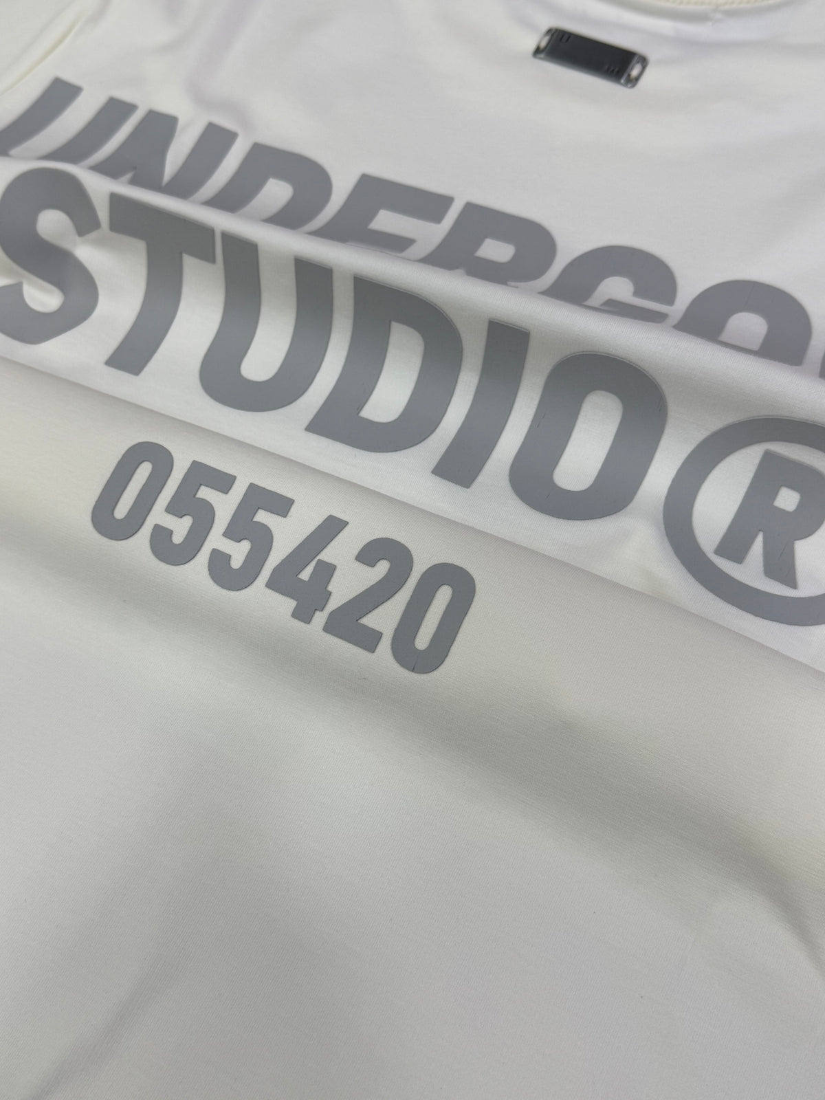 CAMISETA ALTO  GRAMAJE UNDERGOLD LETRAS