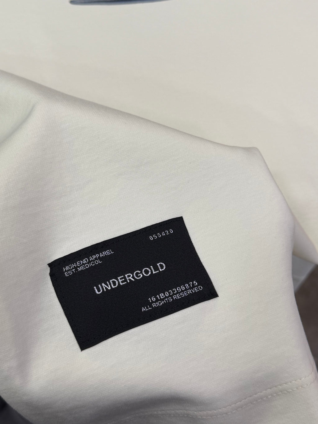 CAMISETA ALTO GRAMAJE UNDERGOLD