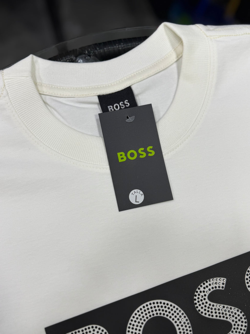 CAMISETA BOSS PEDRERÍA