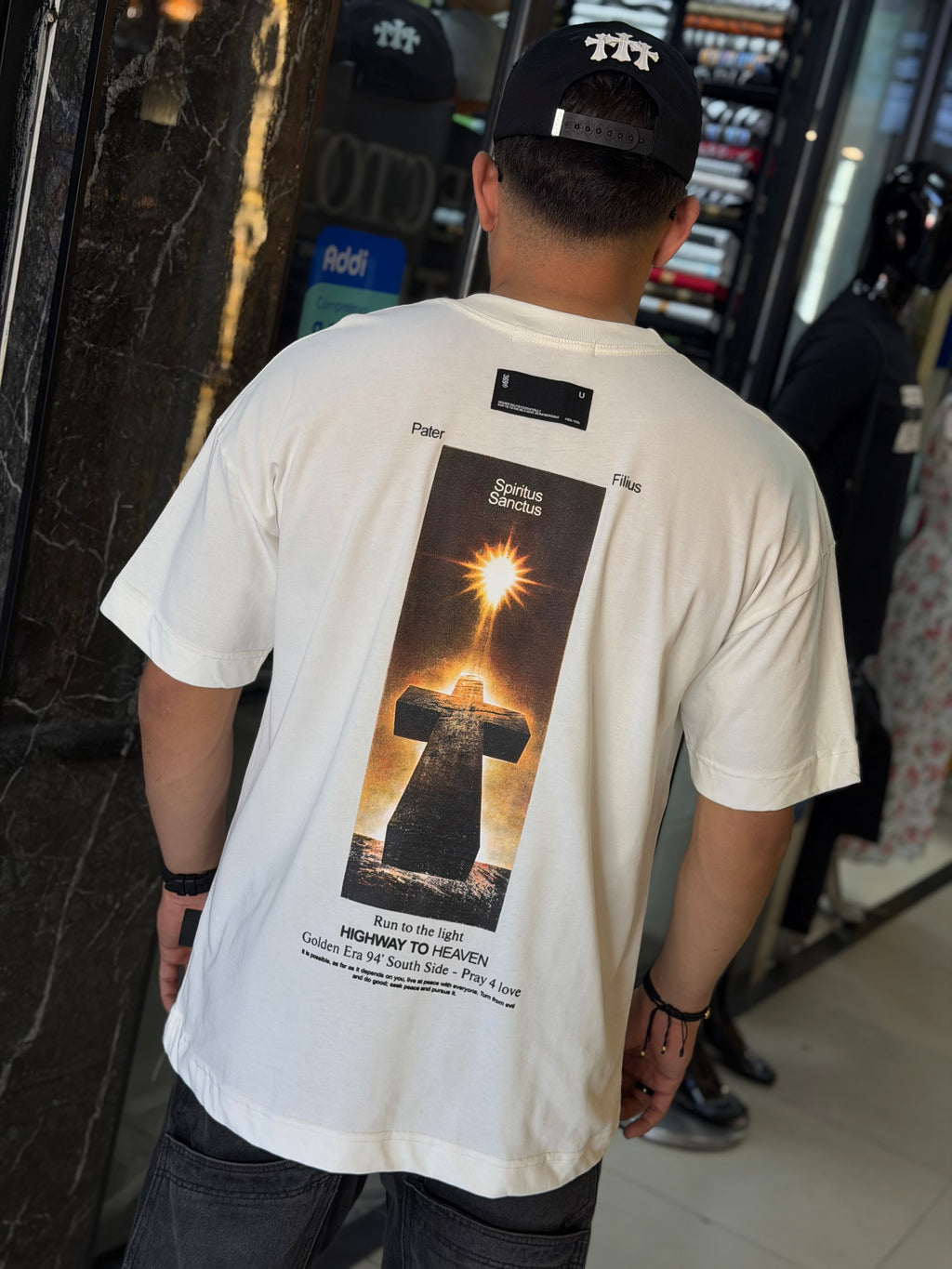 CAMISETA UNDERGOLD OVER SIZE