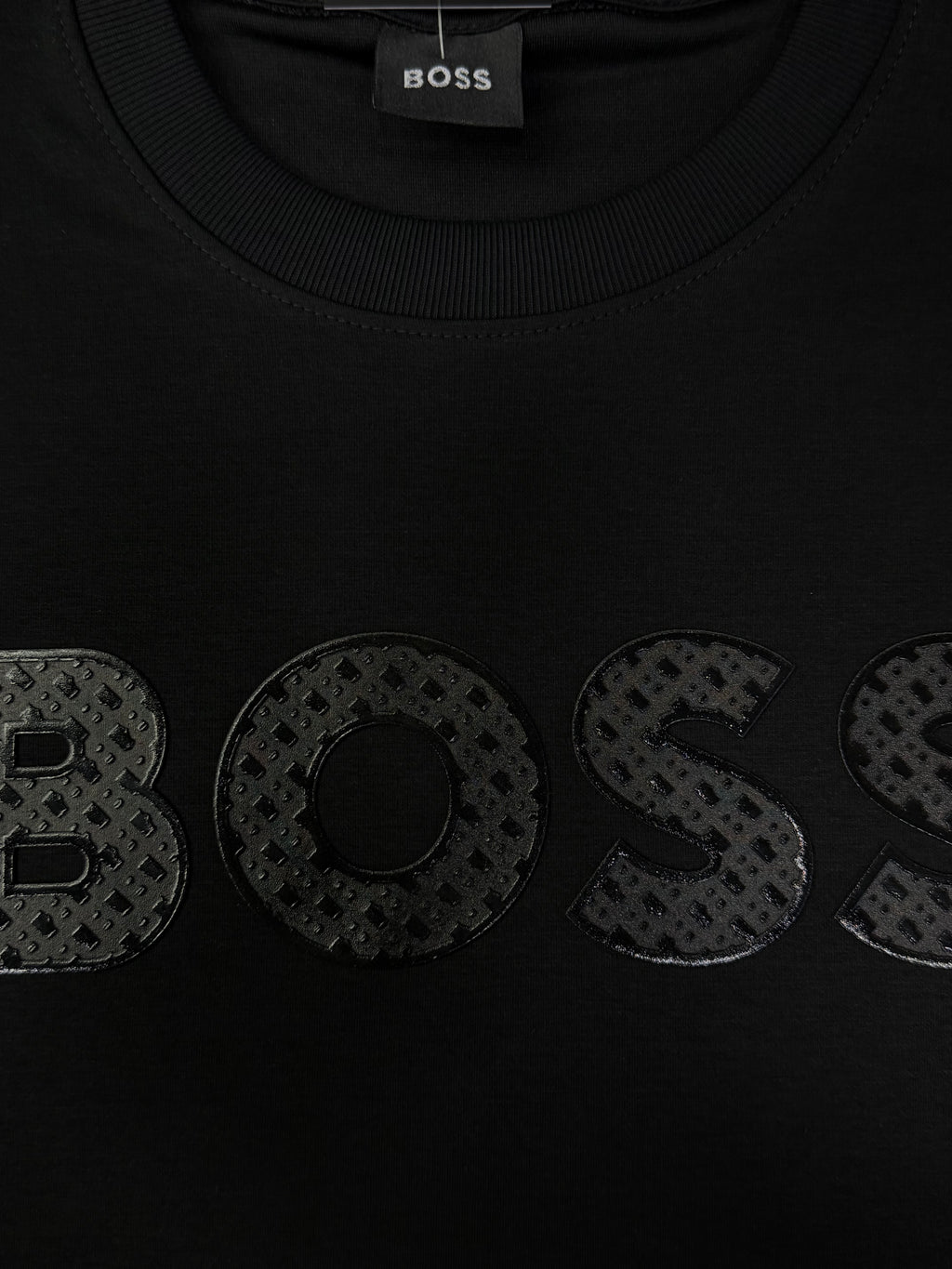 CAMISETA BOSS ALTO GRAMAJE