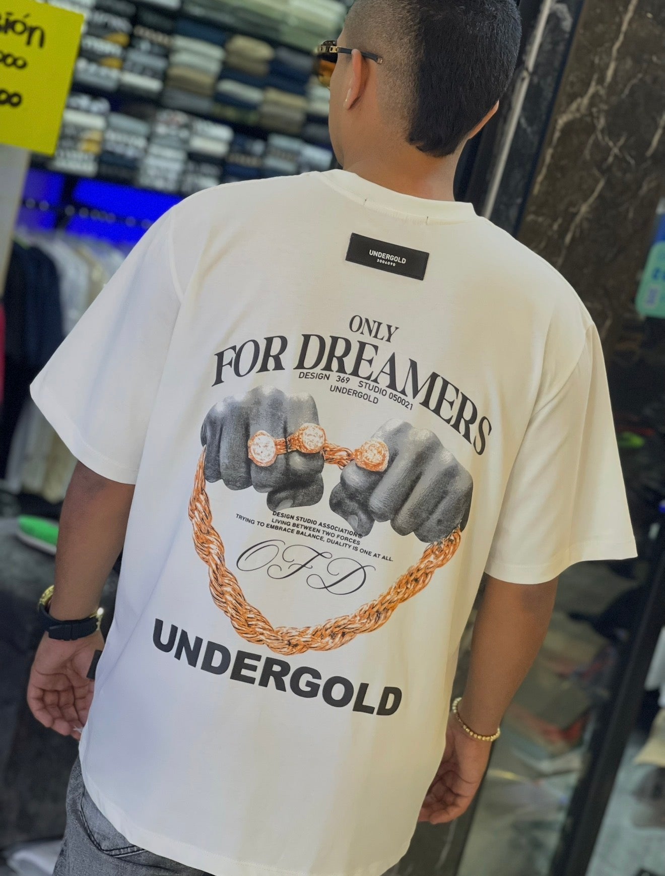 CAMISETA UNDERGOLD OVER SIZE
