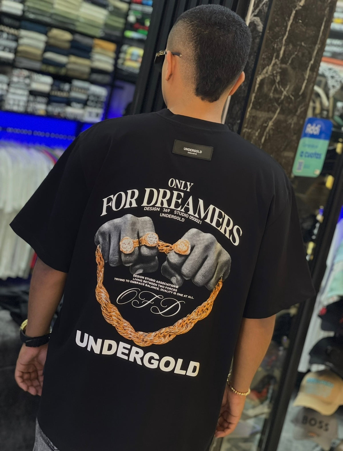 CAMISETA UNDERGOLD OVER SIZE