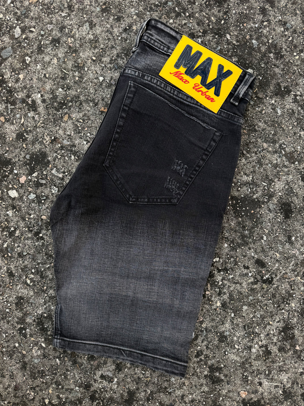 MOCHO JEAN MAX URBAN