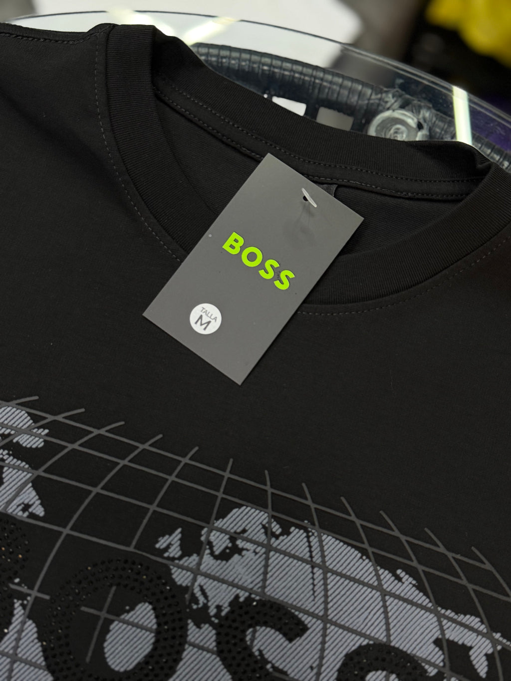 CAMISETA BOSS  MUNDO PEDRERÍA