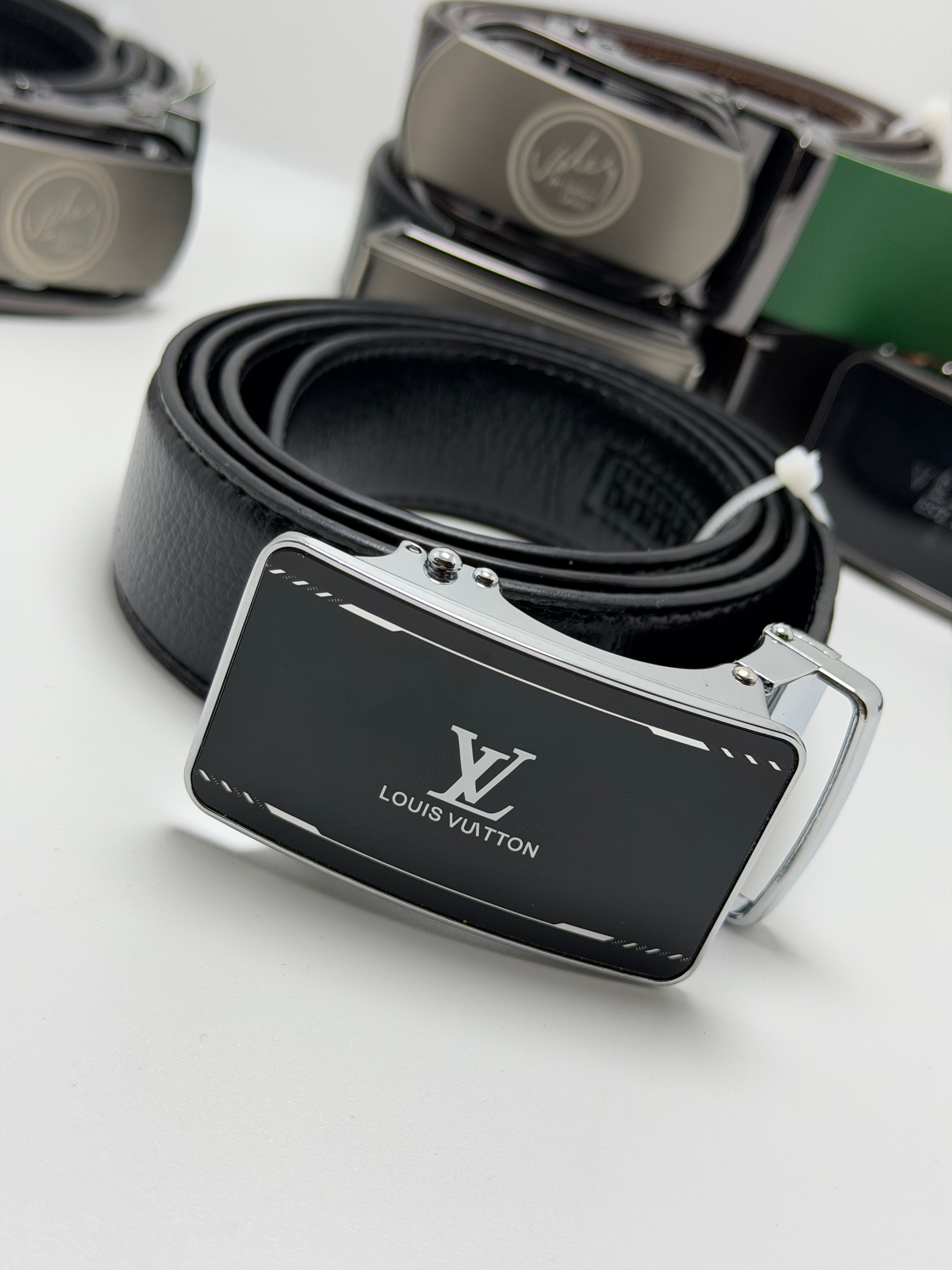 CORREA LOUIS VUITTON AUTOMÁTICA
