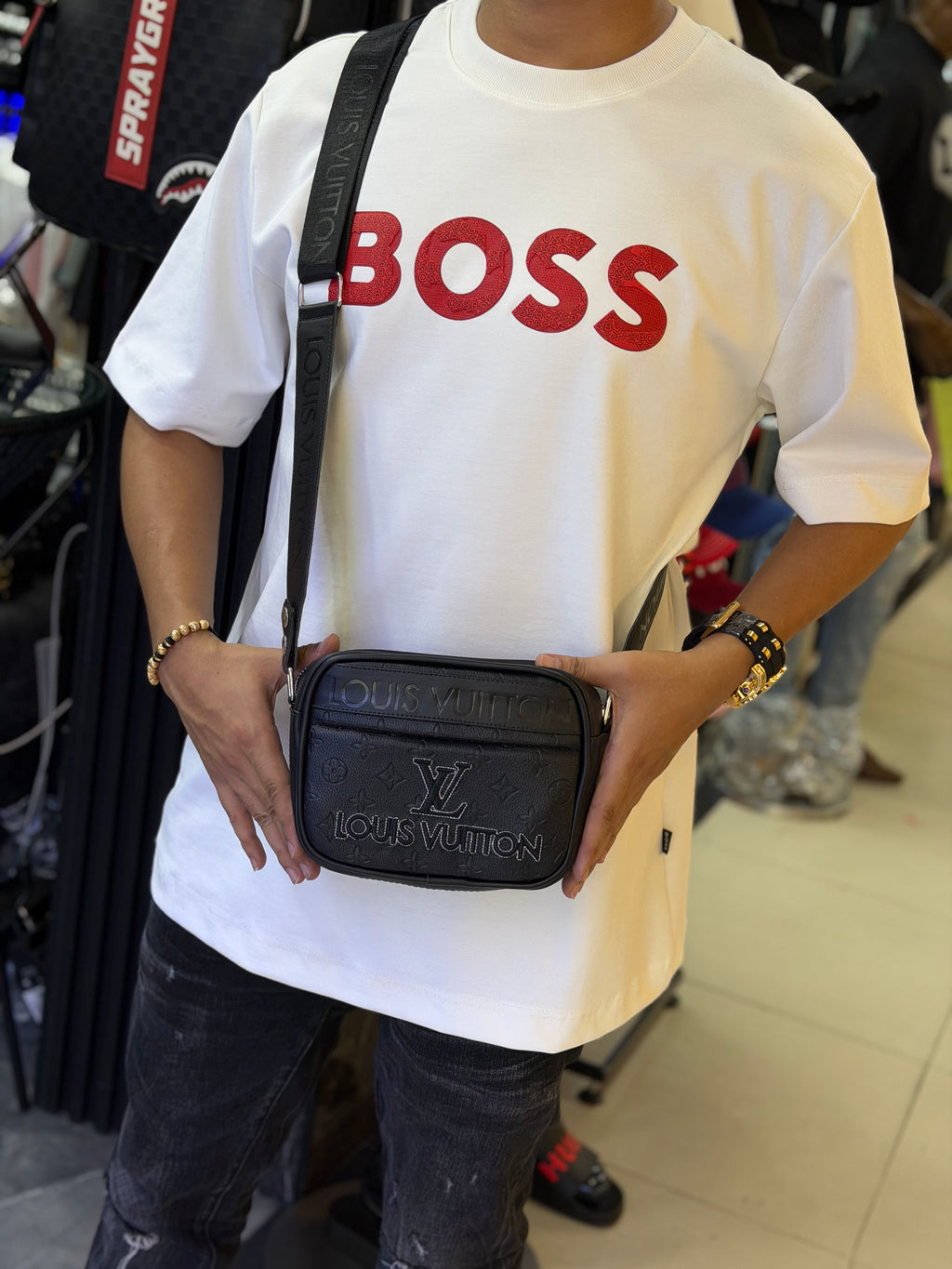 CARRIEL LOUIS VUITTON MONOGRAMA BORDADO