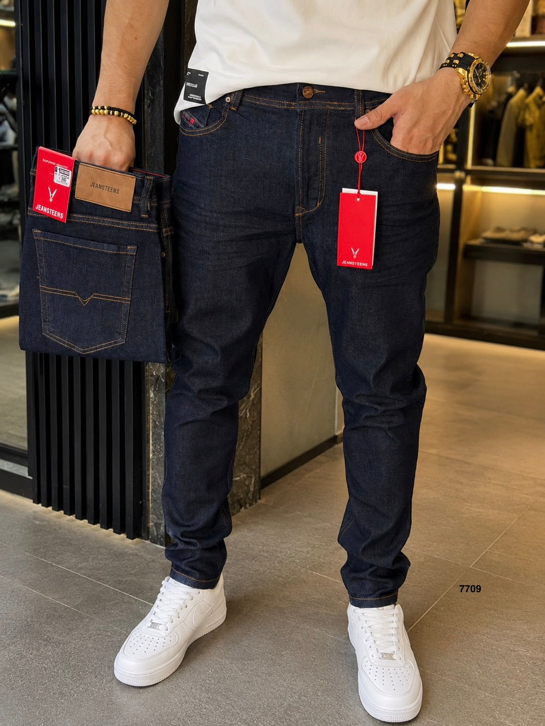JEAN JEANSTEENS 7709