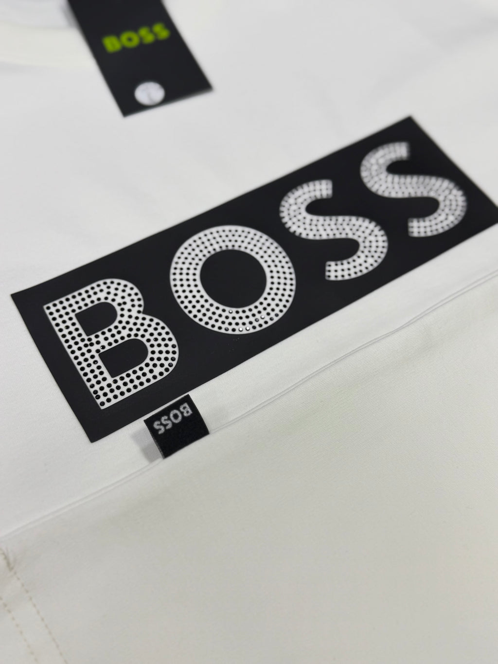 CAMISETA BOSS PEDRERÍA