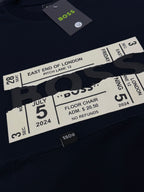 CAMISETA ALTO GRAMAJE BOSS  NEGRO PERIÓDICO
